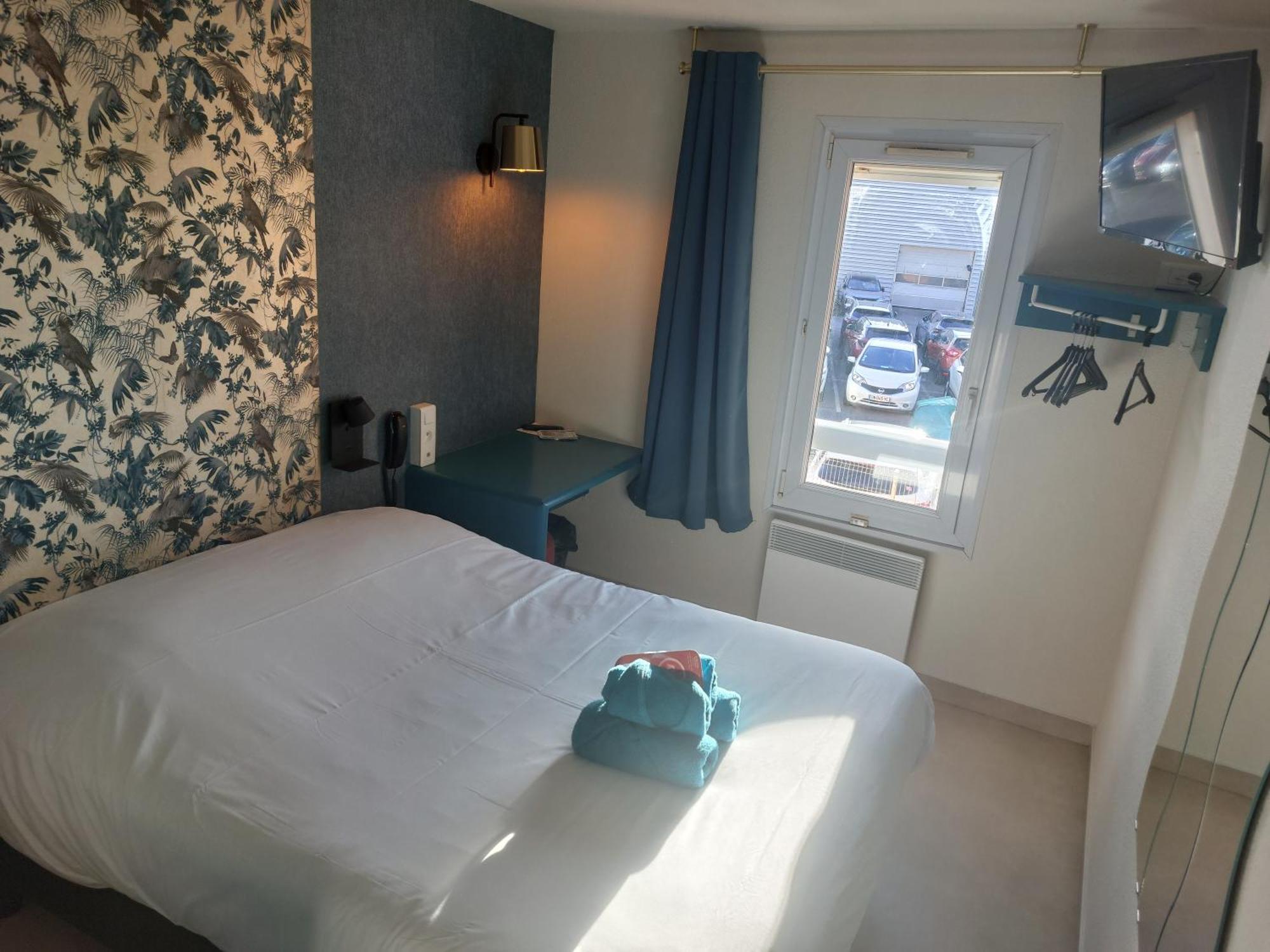 Jaux Fasthotel מראה חיצוני תמונה